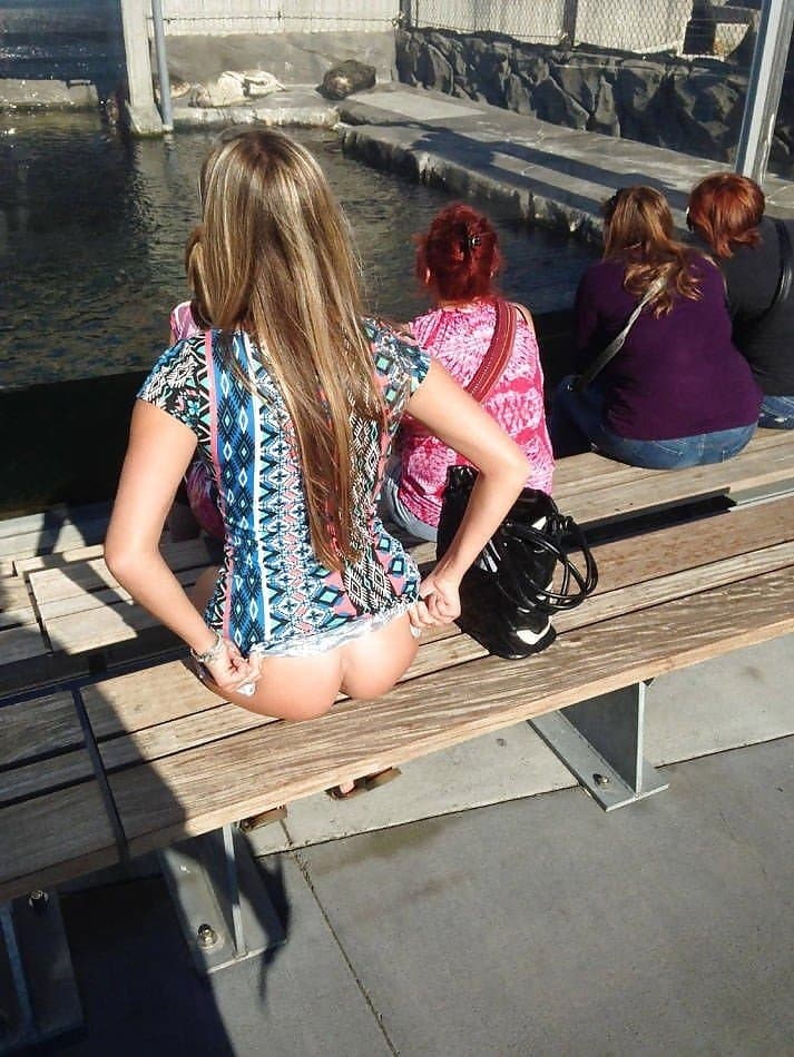 Seattle city flashing teen