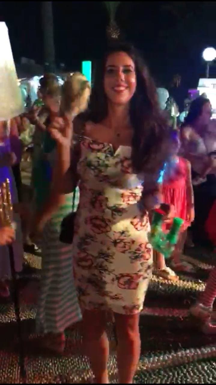 Repostet meine Tante und macht sie Fame