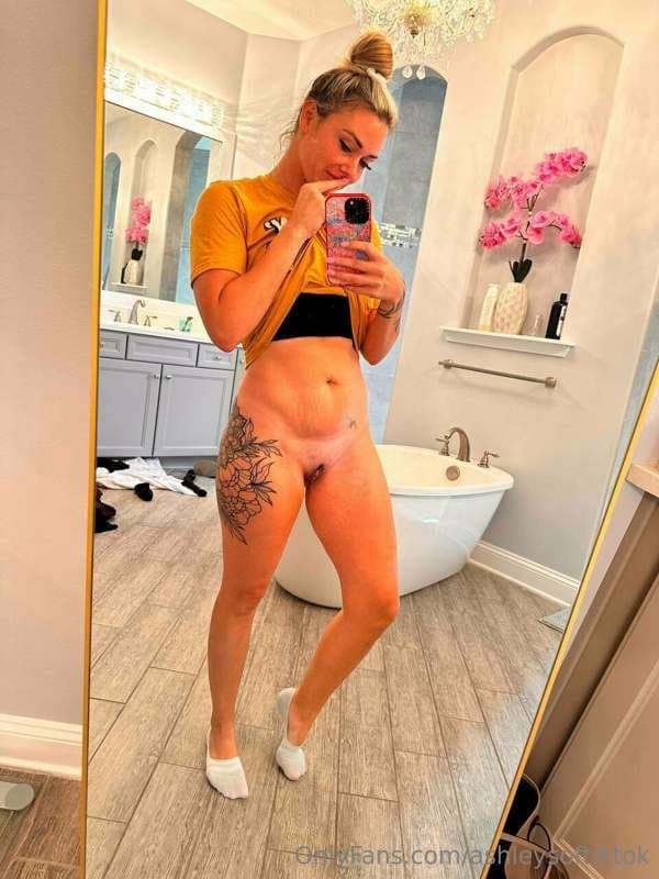 Click to view full size Homegrownfreaks 6 kinda famous...