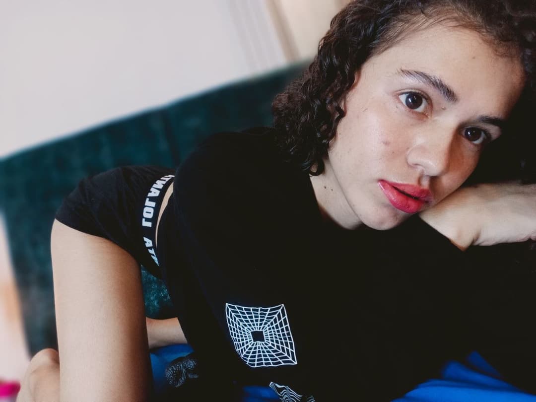 Esta flaquita te aguanta una buena follada