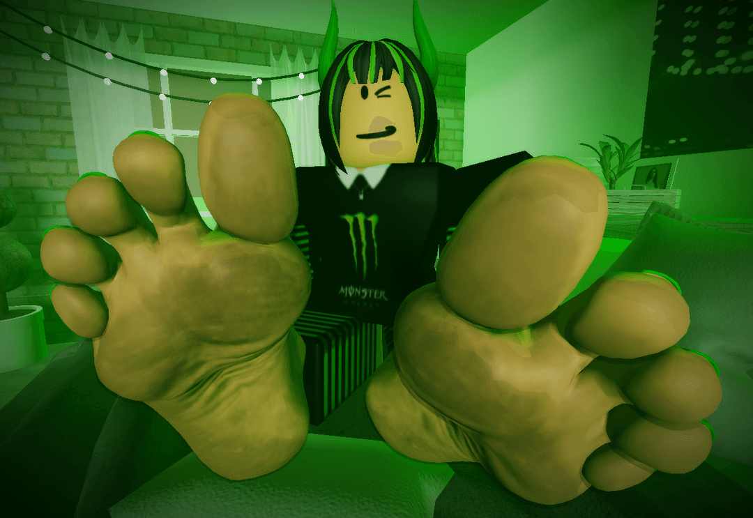 MORE MONSTER ENERGY GIRL