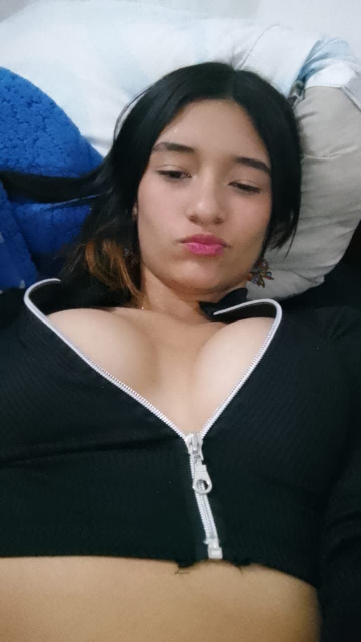 Click to view full size Por trás das selfies as novinhas estão indo longe demais - COMPLETO ? mixadulto.com