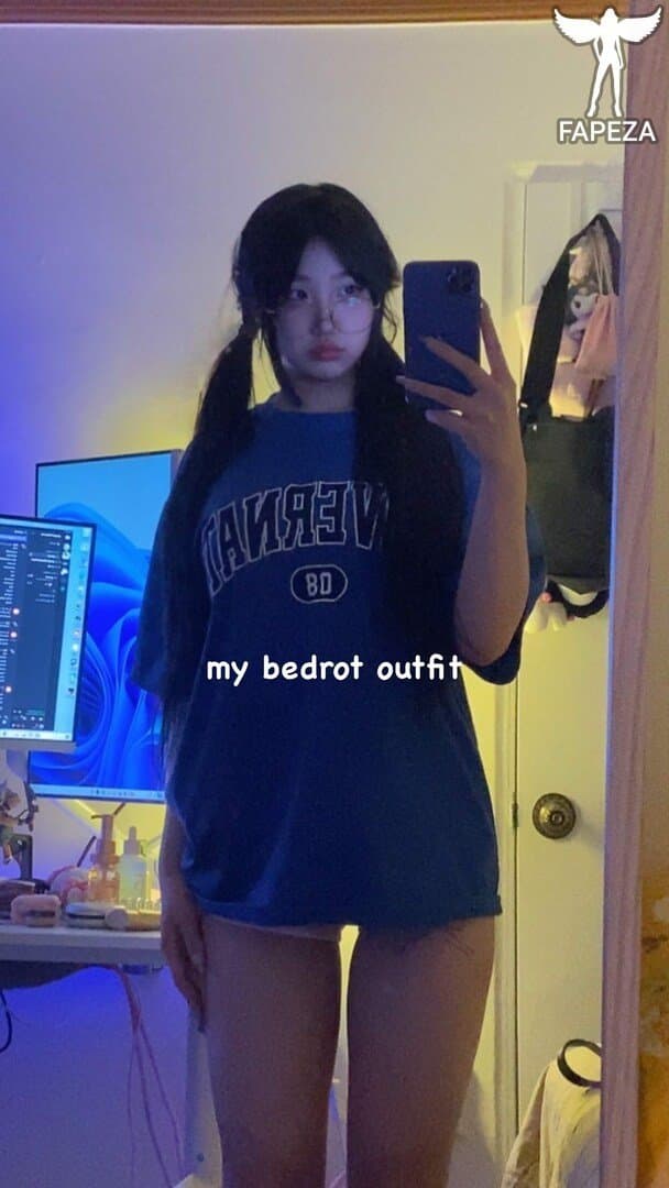 Asian Twitch streamer 6