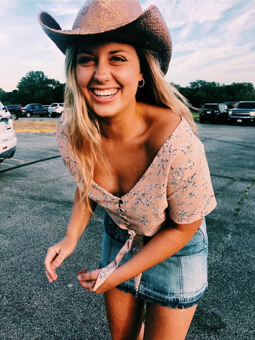 Teacher Slut Kourtney