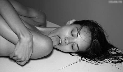 Click to view full size Anja 3