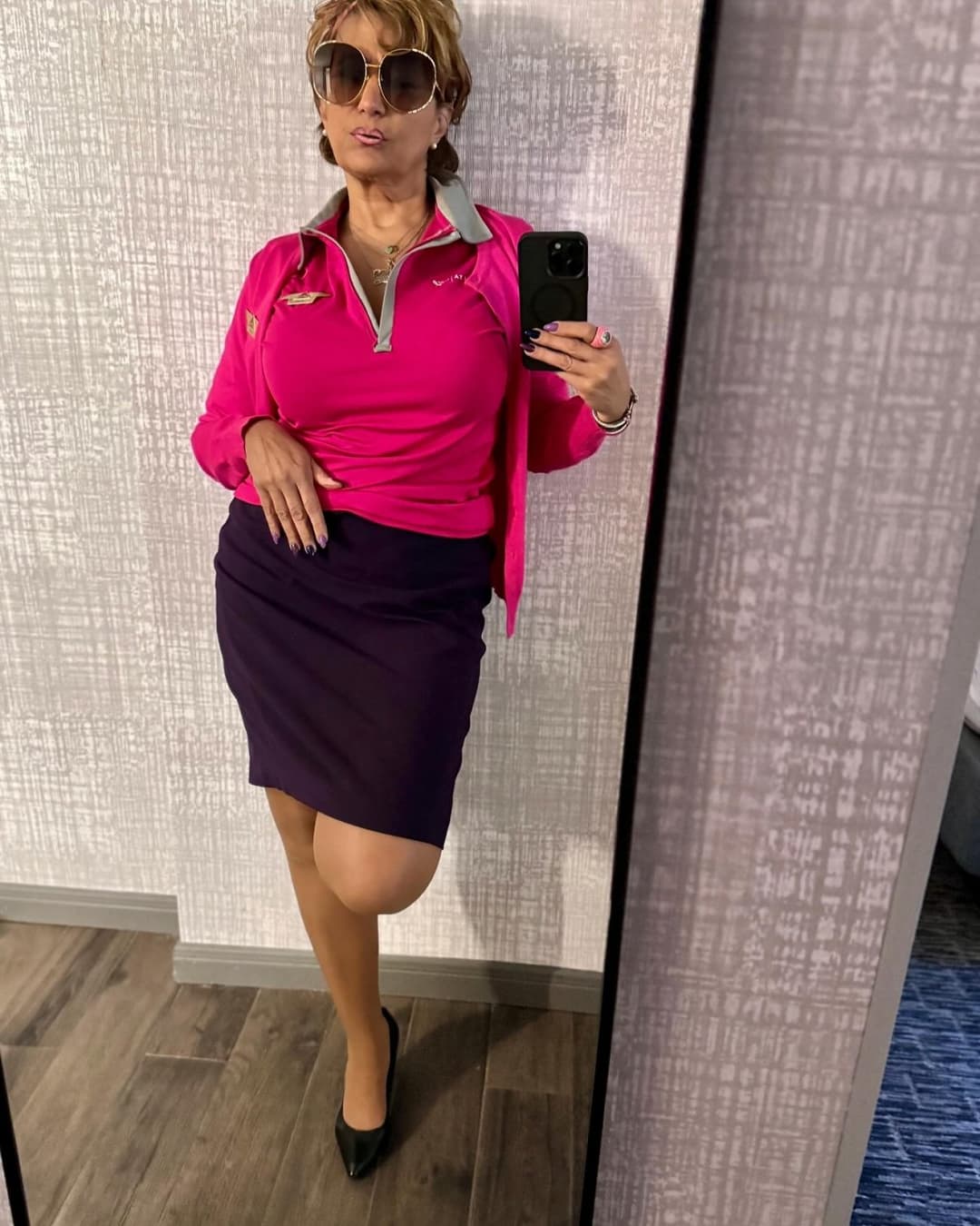 Thick Gilf flight attendant