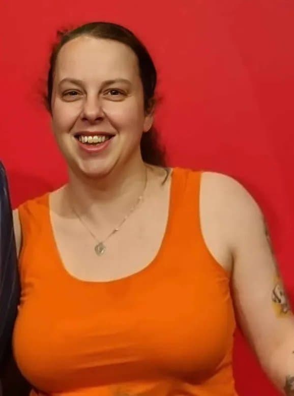 My older sister (37) DM for more !