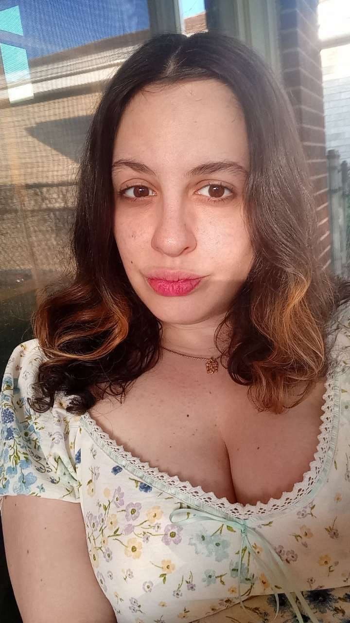 Big tit slut Tay love big cocks using her and cumming on her