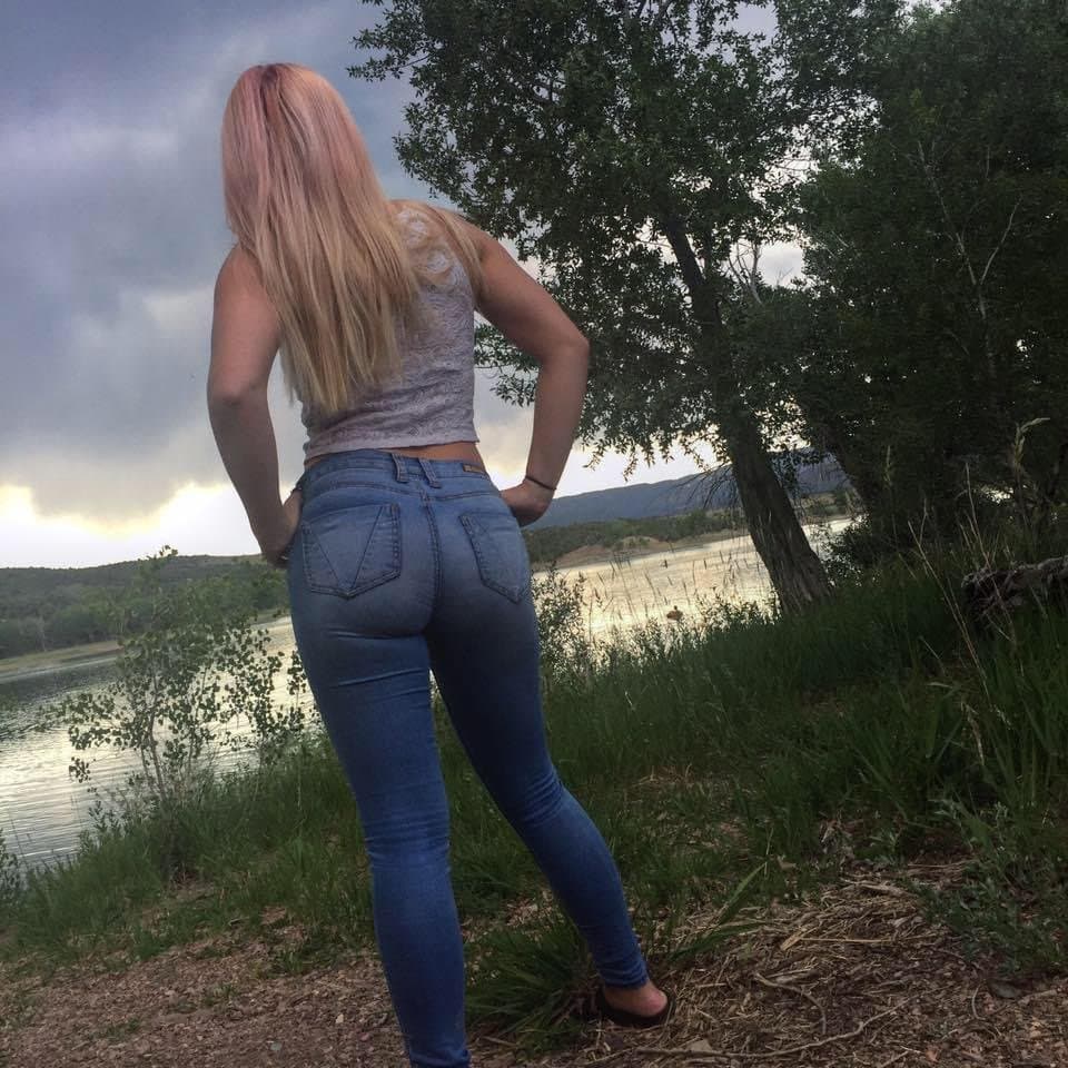 She doesnt care about her bf at parties