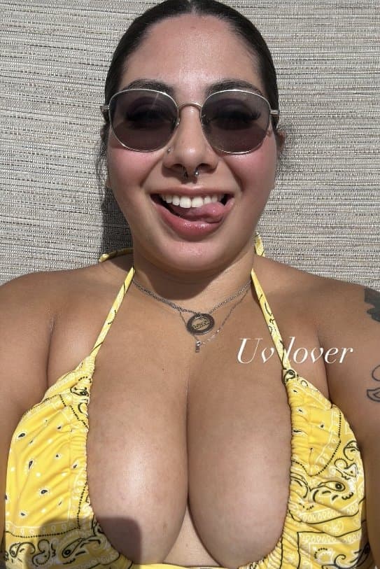 Big tit Latina sun bathe bikini
