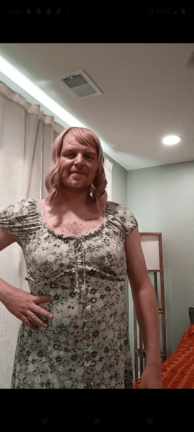 Sissy Derek chew Fenton Michigan