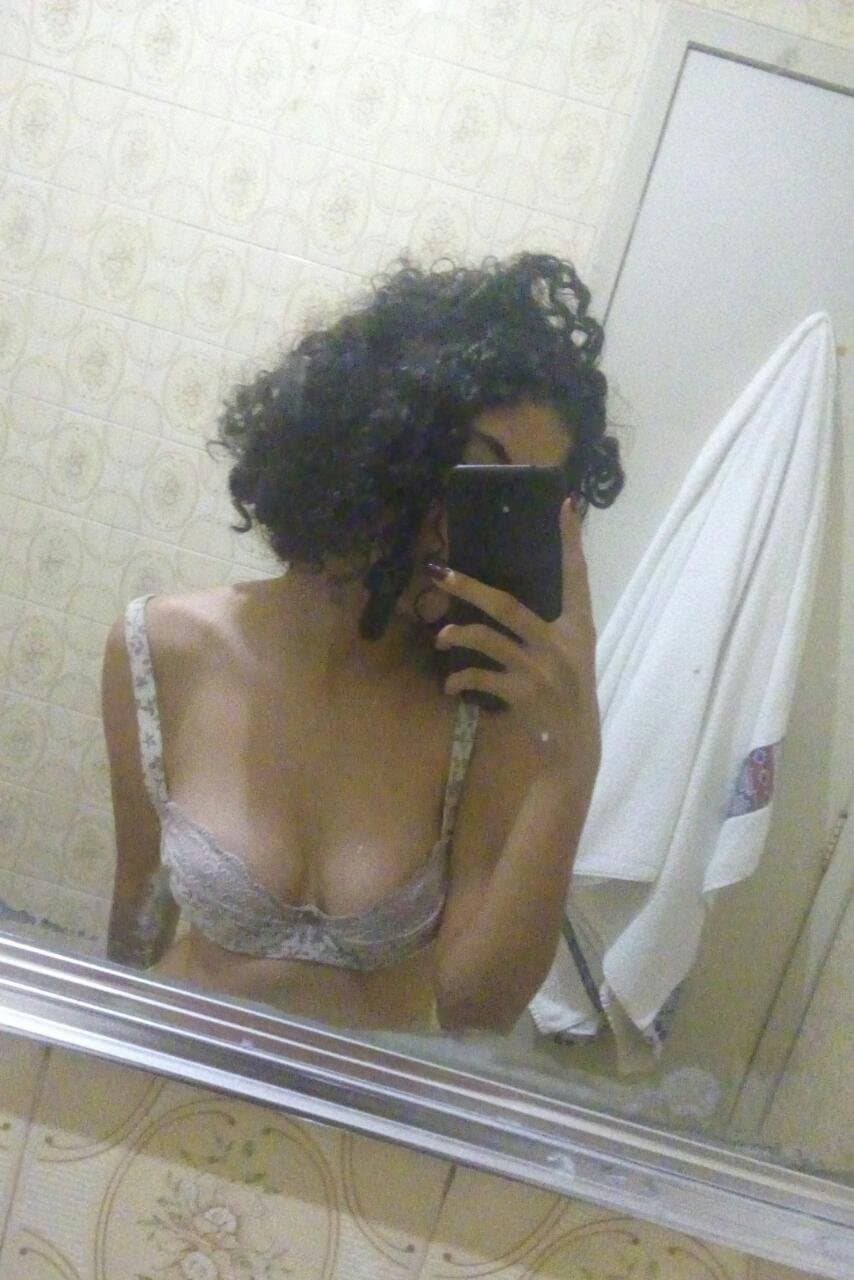 Maria Helena puta vazada peluda - parte 1