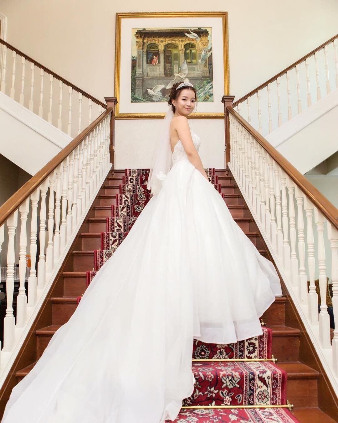 Pretty Viet bride giving blowjob on her wedding night