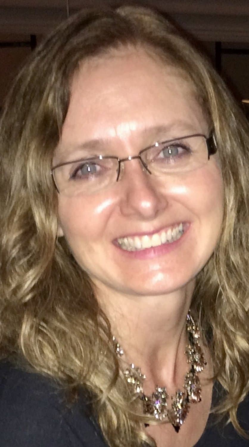 WHITE CUM ON MY FACE/BLACK CUM IN MY WHORE MOUTH! ( FEATURING SUSAN)