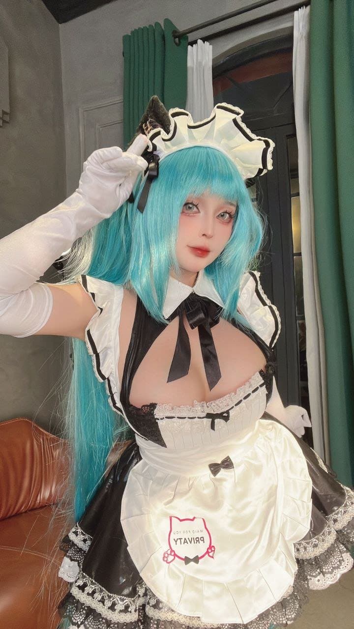 Sayo Momo Nikke Cosplay