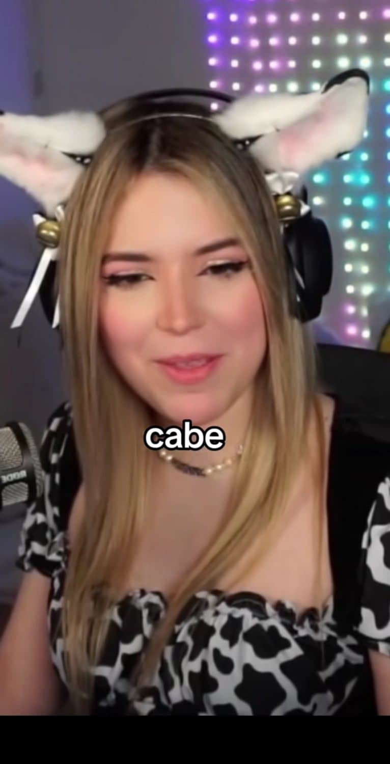 Riversgg Cow Custom (Disfraz de Vaca)