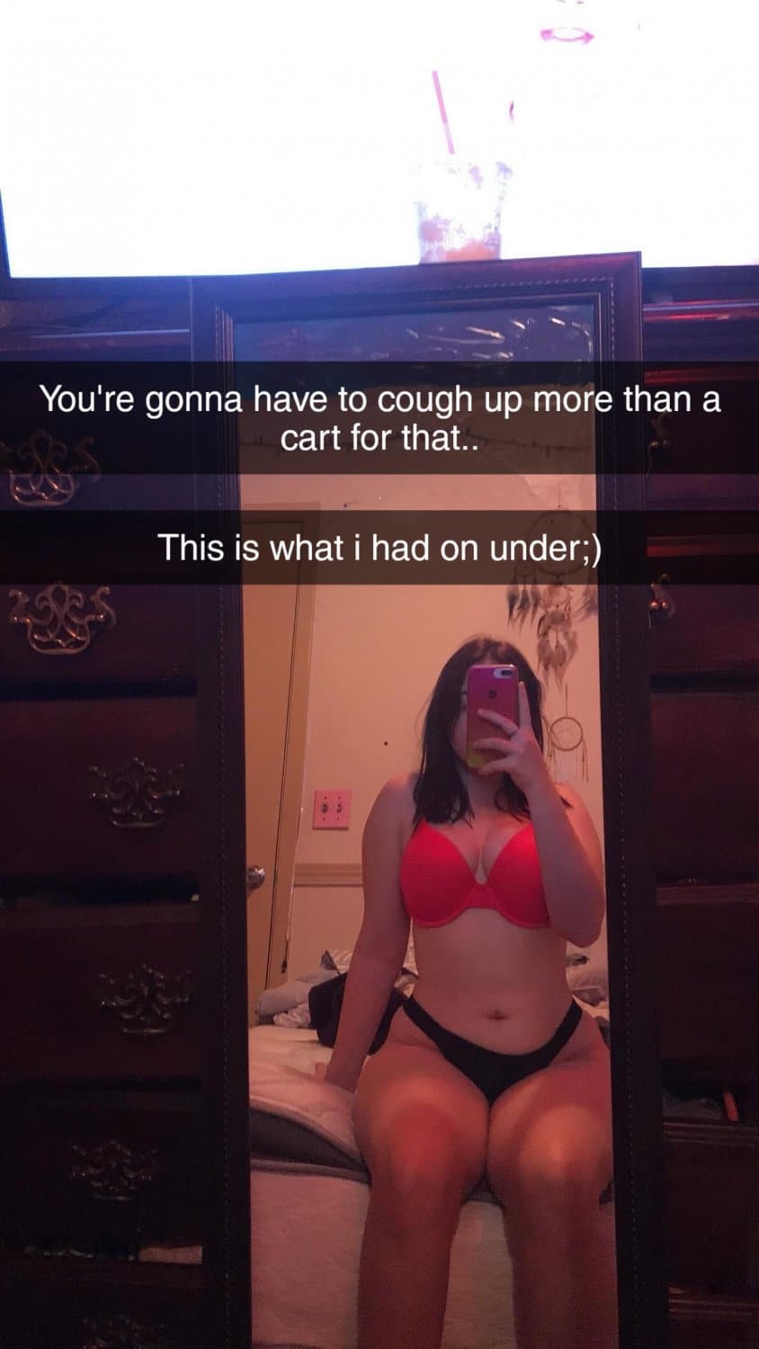 Cute fast food worker show off her body for a cart