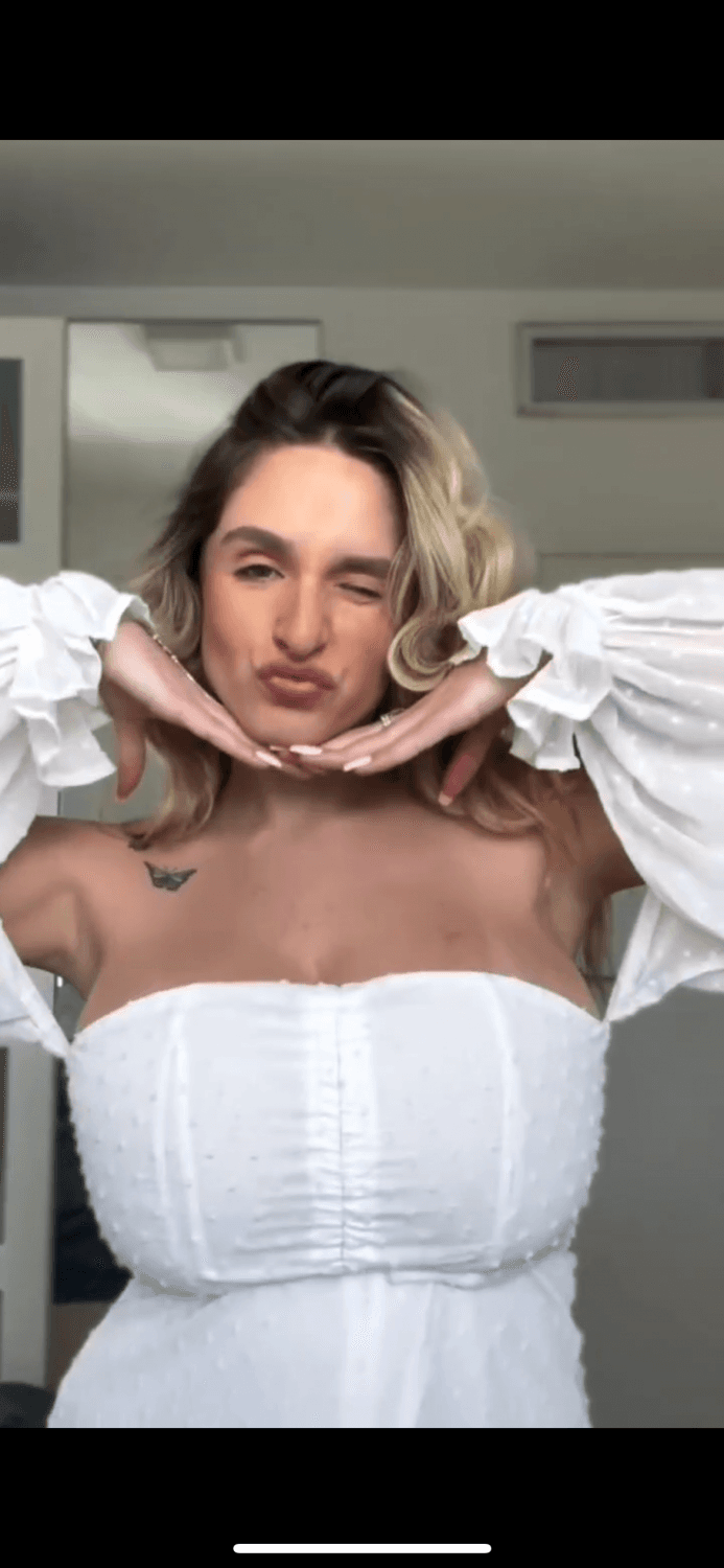 Heavy huge natural tits irl  stacked  noa