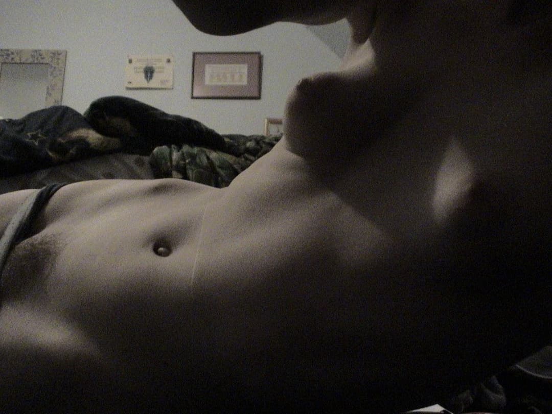 Even dykes need that expo ?