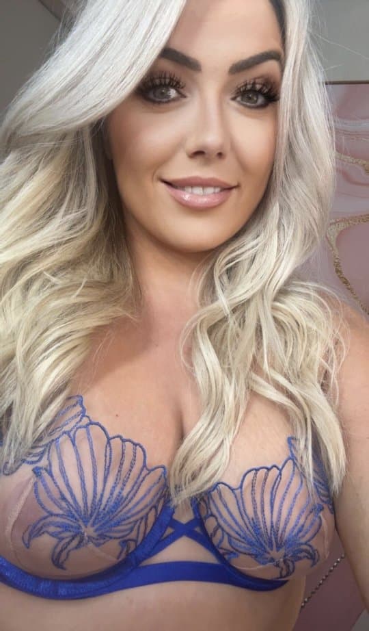 Hot milfs spicy pics leaked