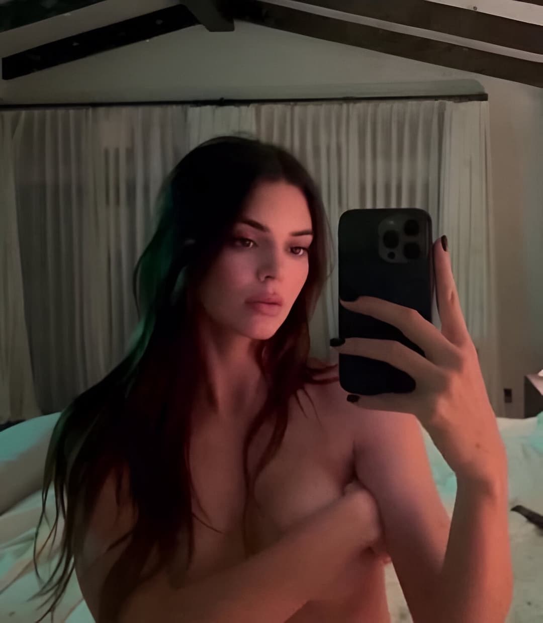 Click to view full size Kendall Jenner owns me