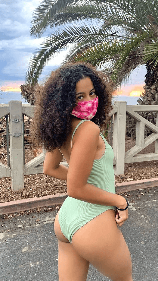 Curly Hair Super Sexy Bikini Teen Model Keyatta