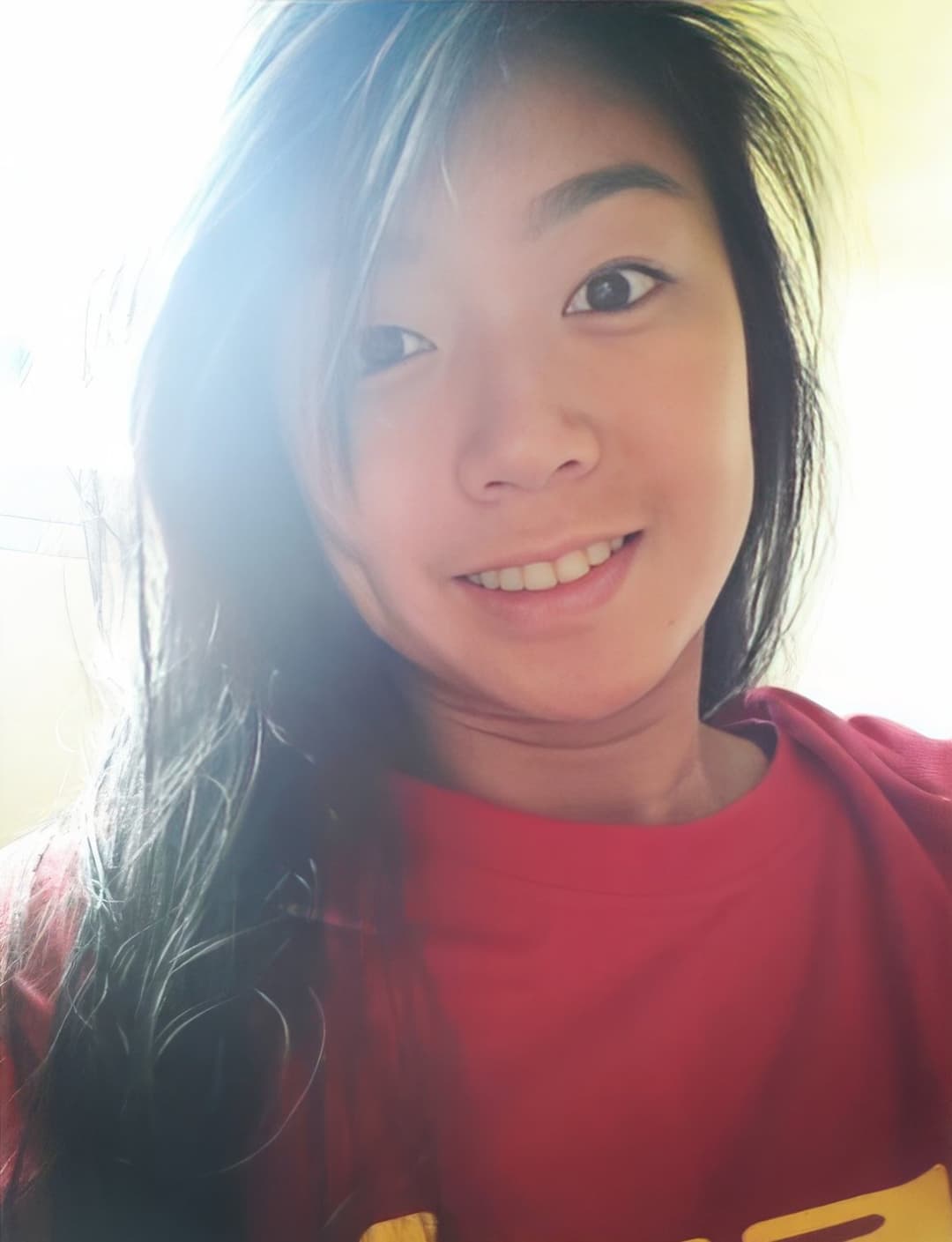 Hot Viet girl filming herself masturbating