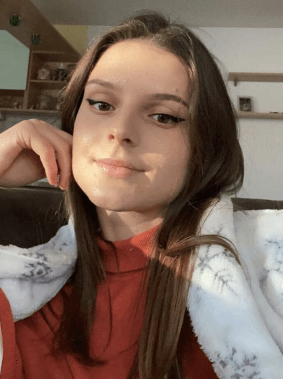 Petite teen slut, full name via pm