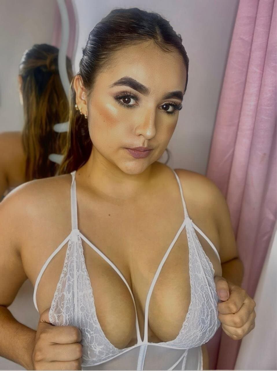 Su belleza no es lo único atractivo de ella... QUÉ OPINAN