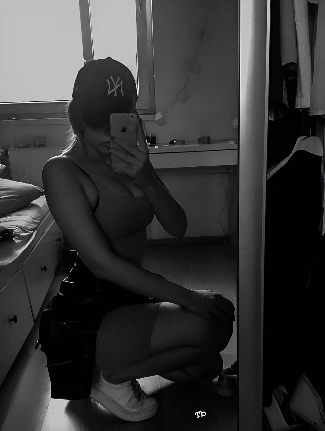 [kik]shsjebbd wish free use was a thing and I could fuck my dudes ex but in return they can use mine