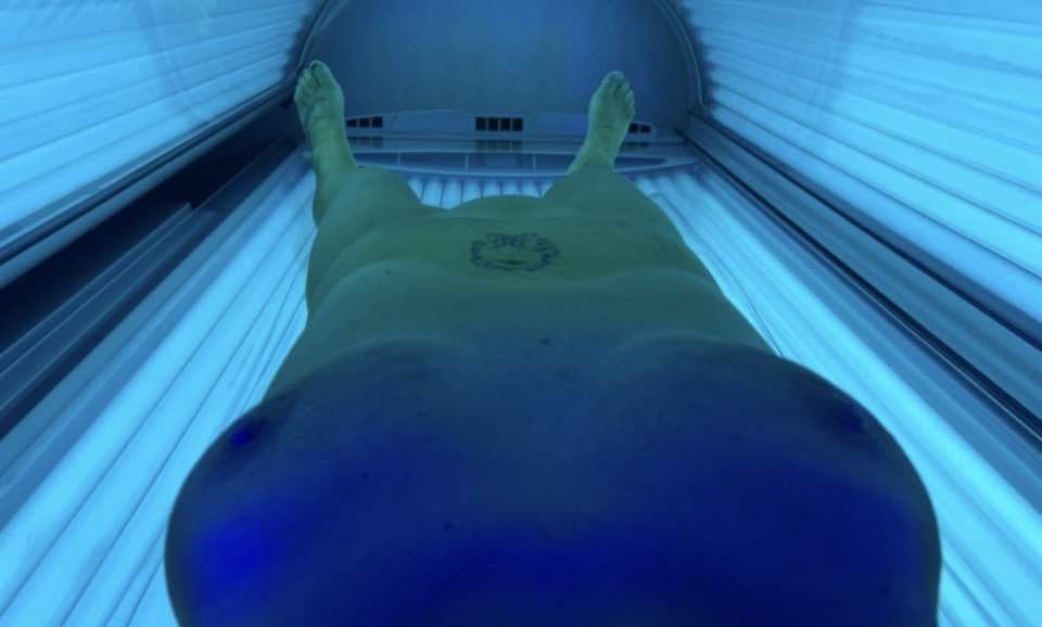 Sexy Thick Amateur Brunette Wife...