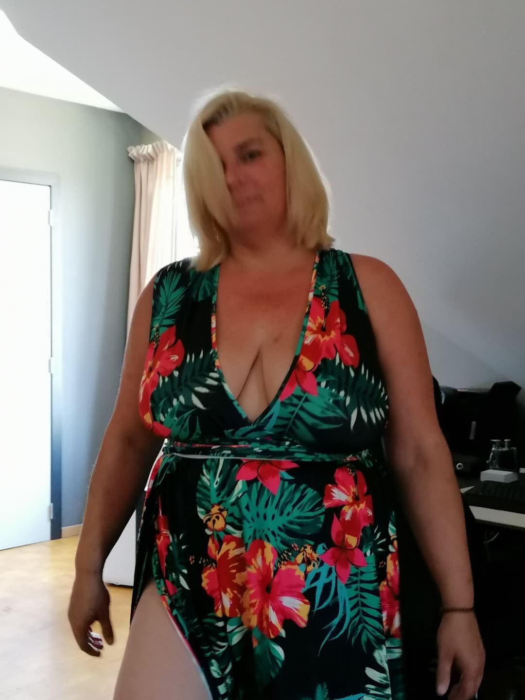 Big busty submissive and addicted cumwhore Jessie from Belgium, bare 3 holes slut and cumdump