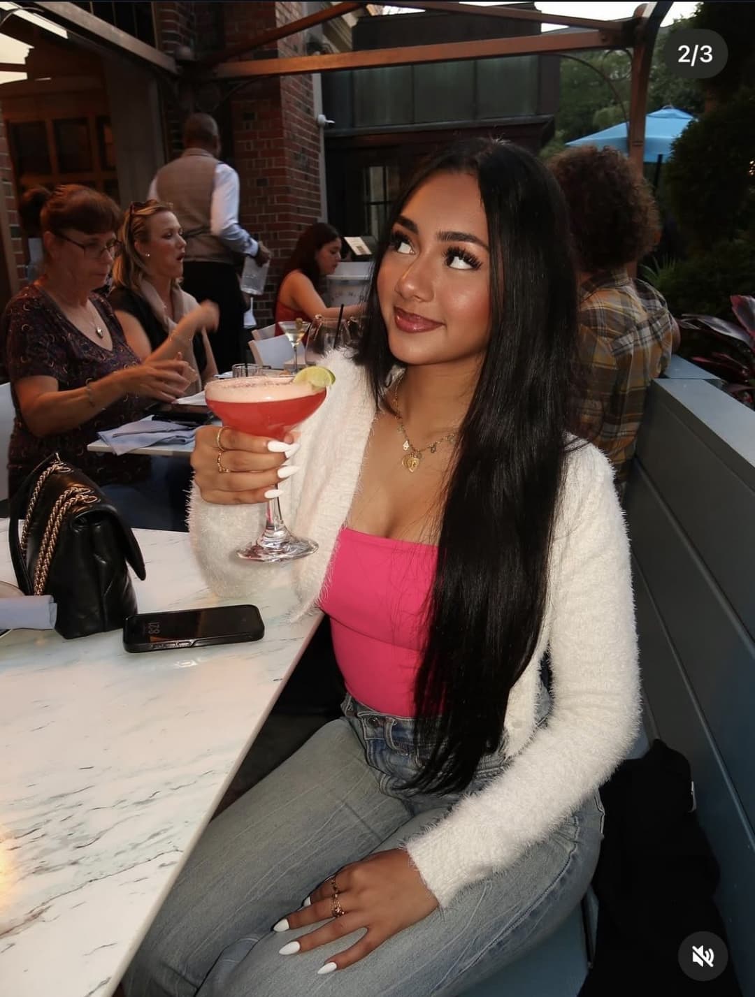 Cum trib this slut and make her famous. Dm for info