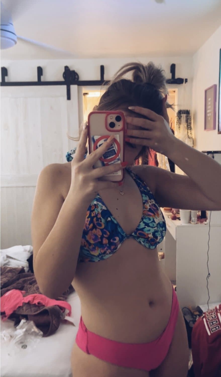 fat ass bubble butt pawg emma melka (lmk if yall want creepshots)