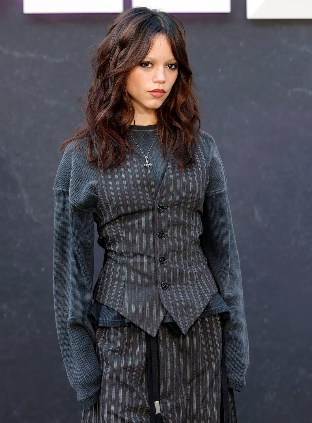 Little cute Jenna...Jenna Ortega gorgeous she is sexy !!!