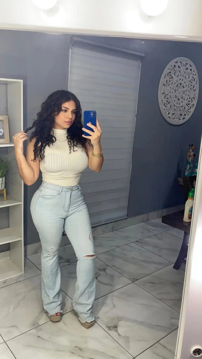 Everyone go message Serenity Vela on Facebook and tell her to start an Onlyfans