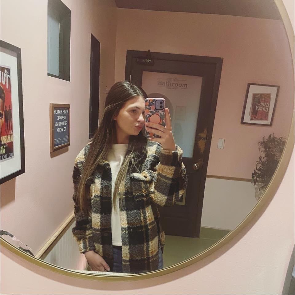 High school crush started an onlyfans sucking a mystery guys cock