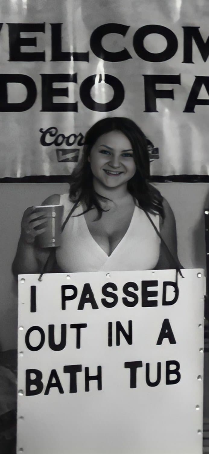 Canada - Rianne, thick ‘n busty country girl