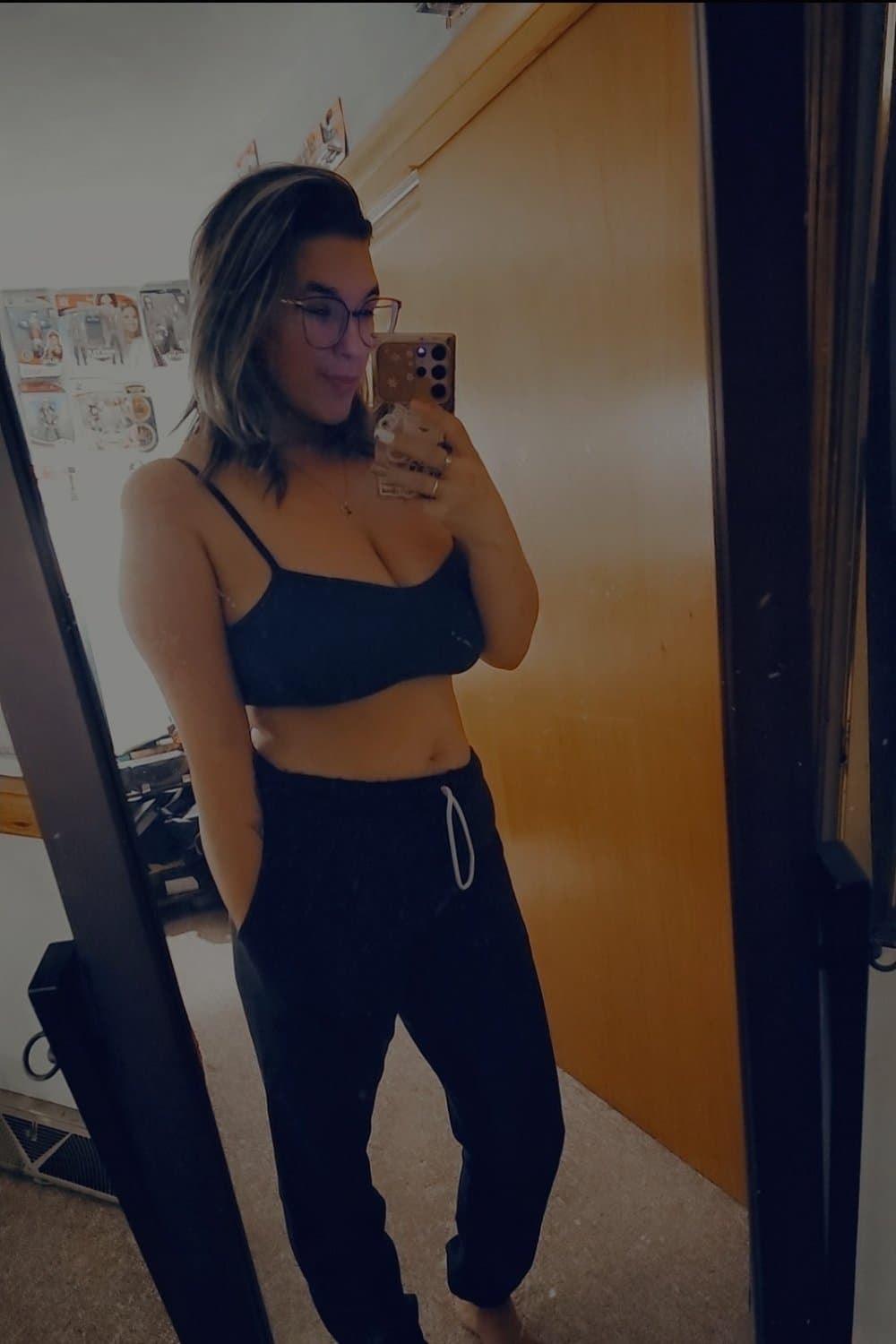 Cute Illinois girl with glasses