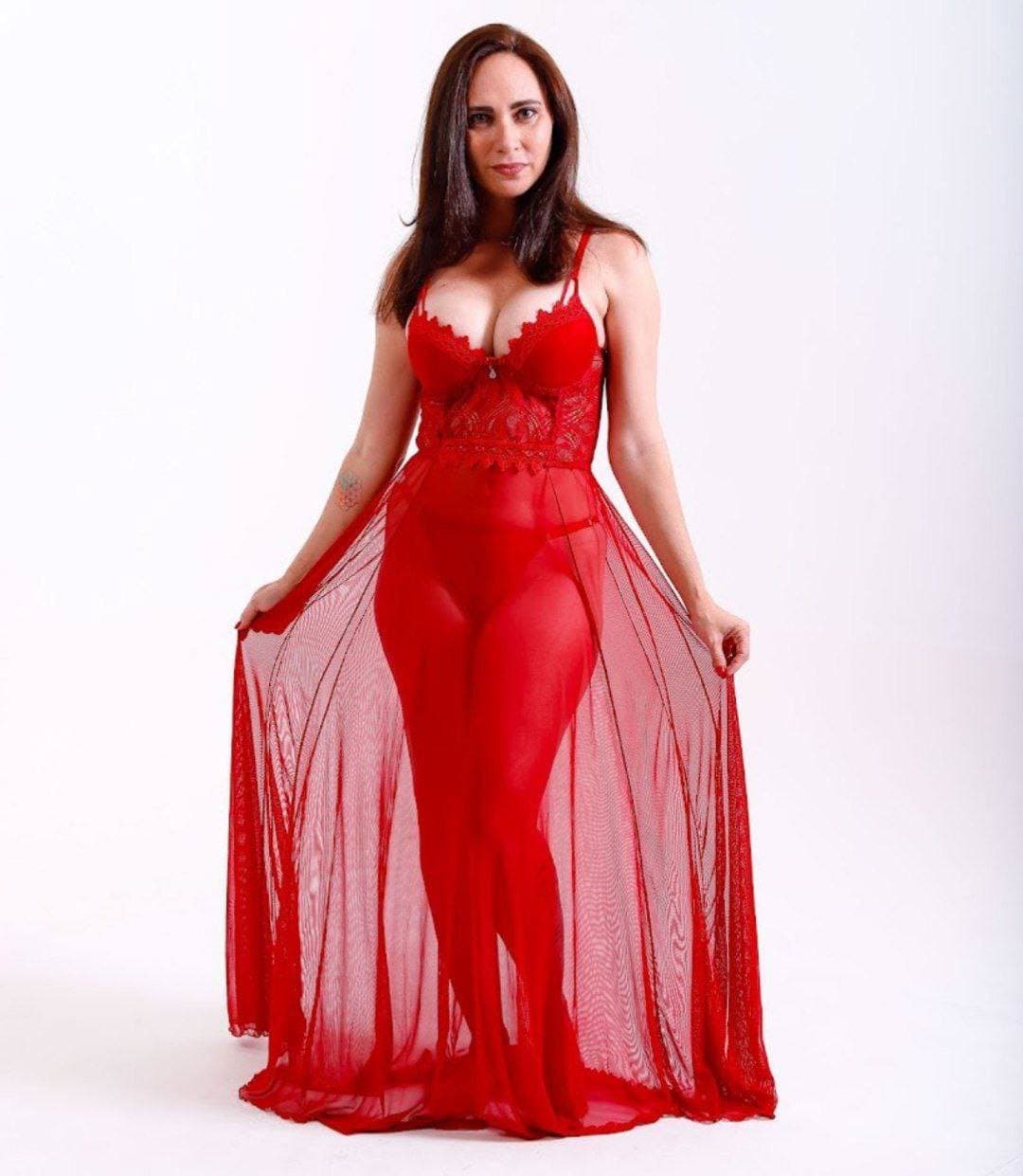 Maria professora de piano vazou em fotos sensuais