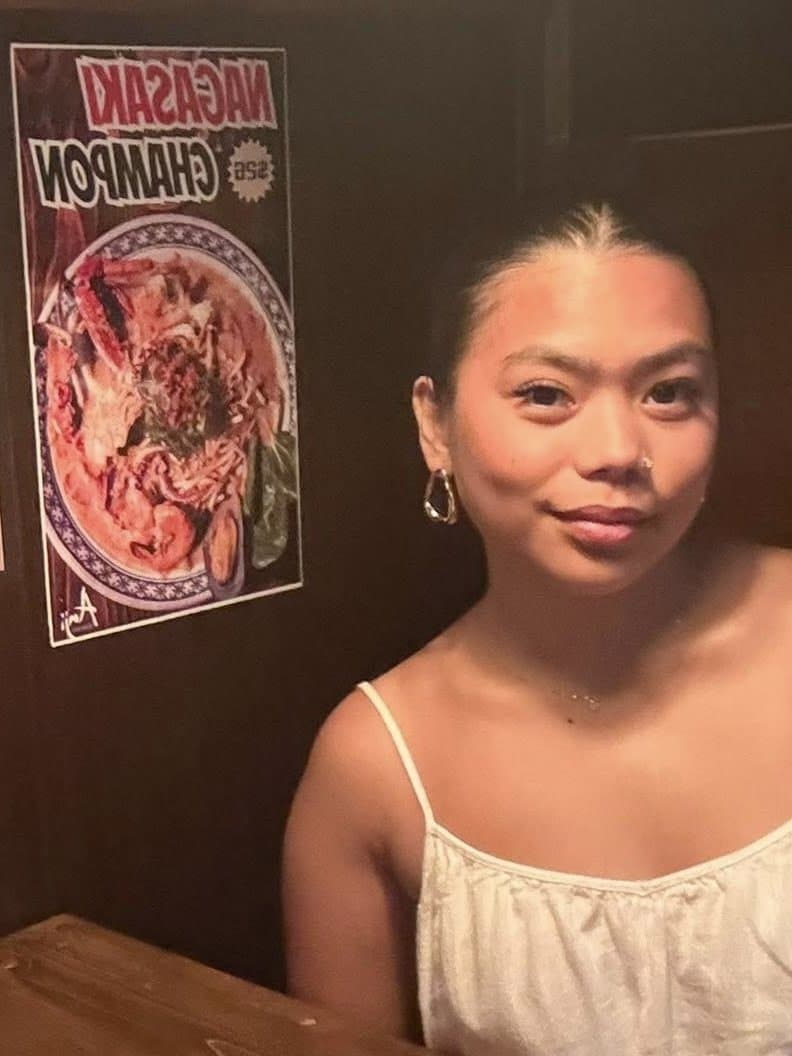 Slutty Filipina escort Leilani wants you to cum inside her ?