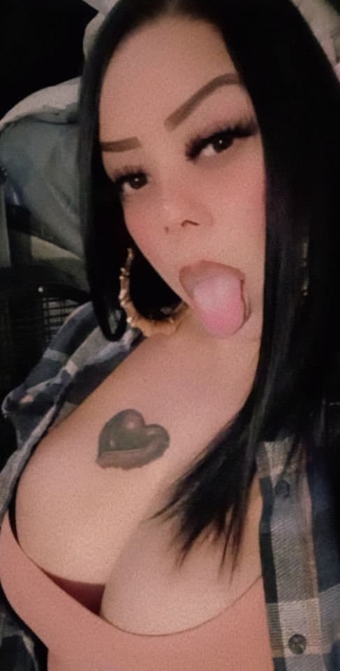 Latina chola has massive tits and loves cum on her lips and massive tits