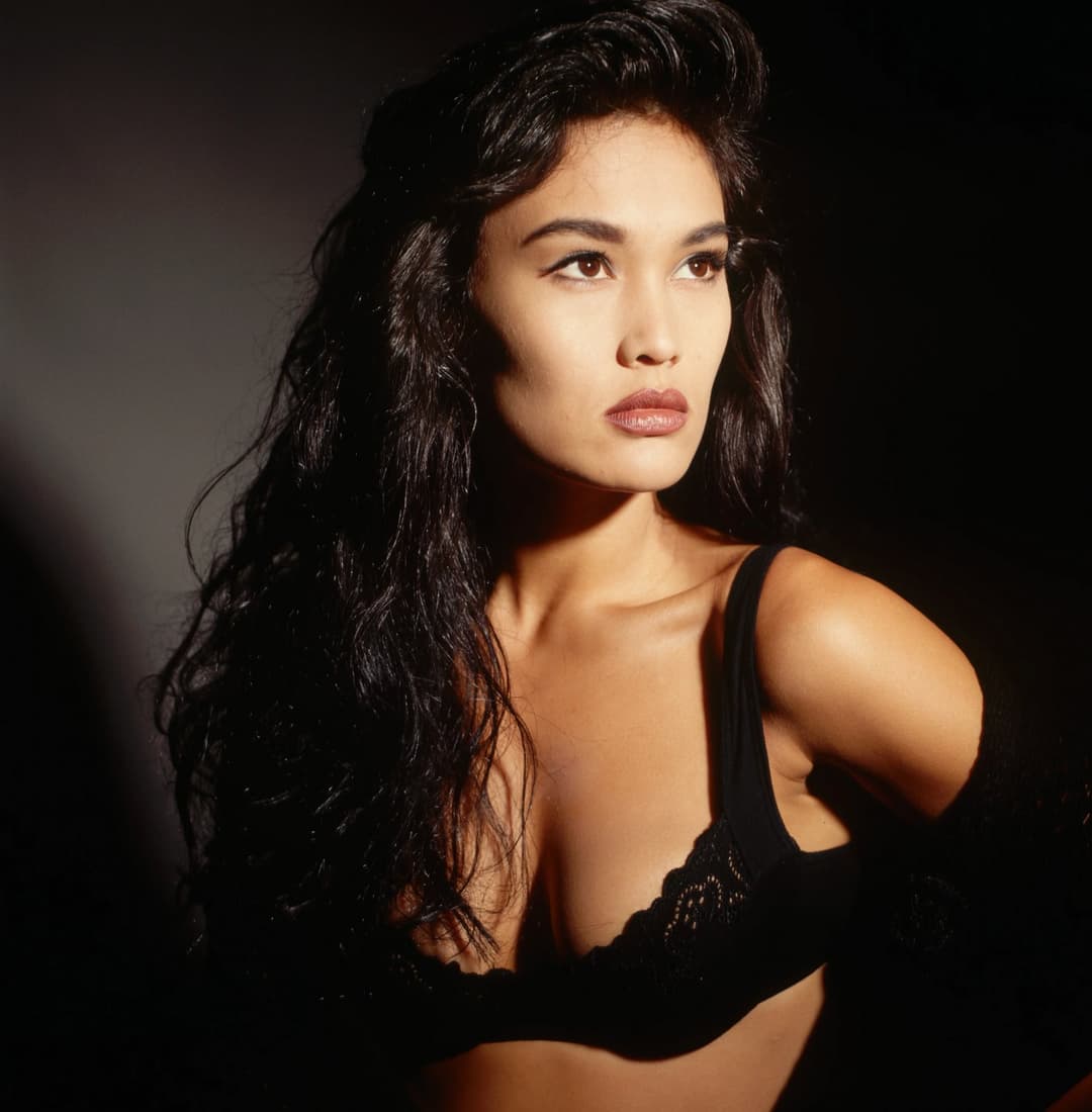 Retro Actress Tia Carrere is your Asian fantasy. Word is that her little pussy loves black cock