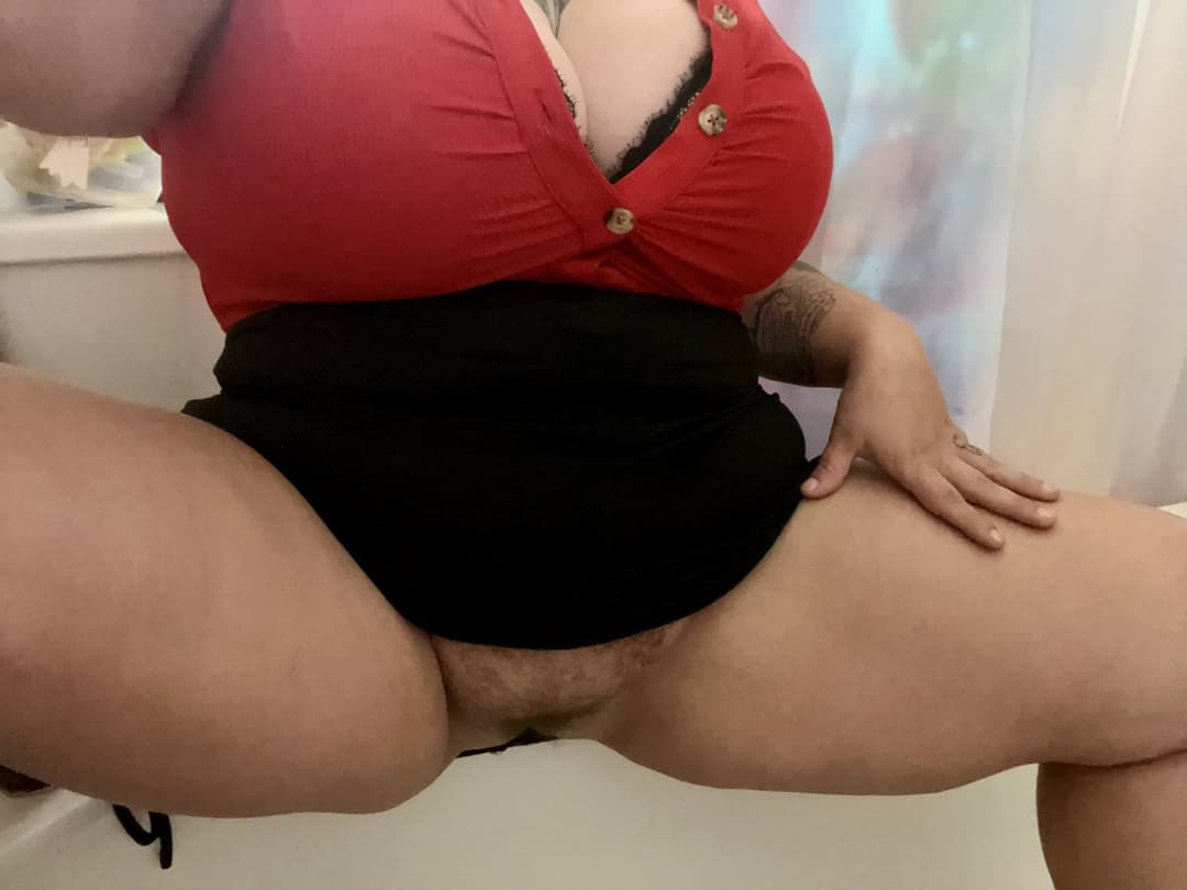 Chunky Saggy Alt Girl