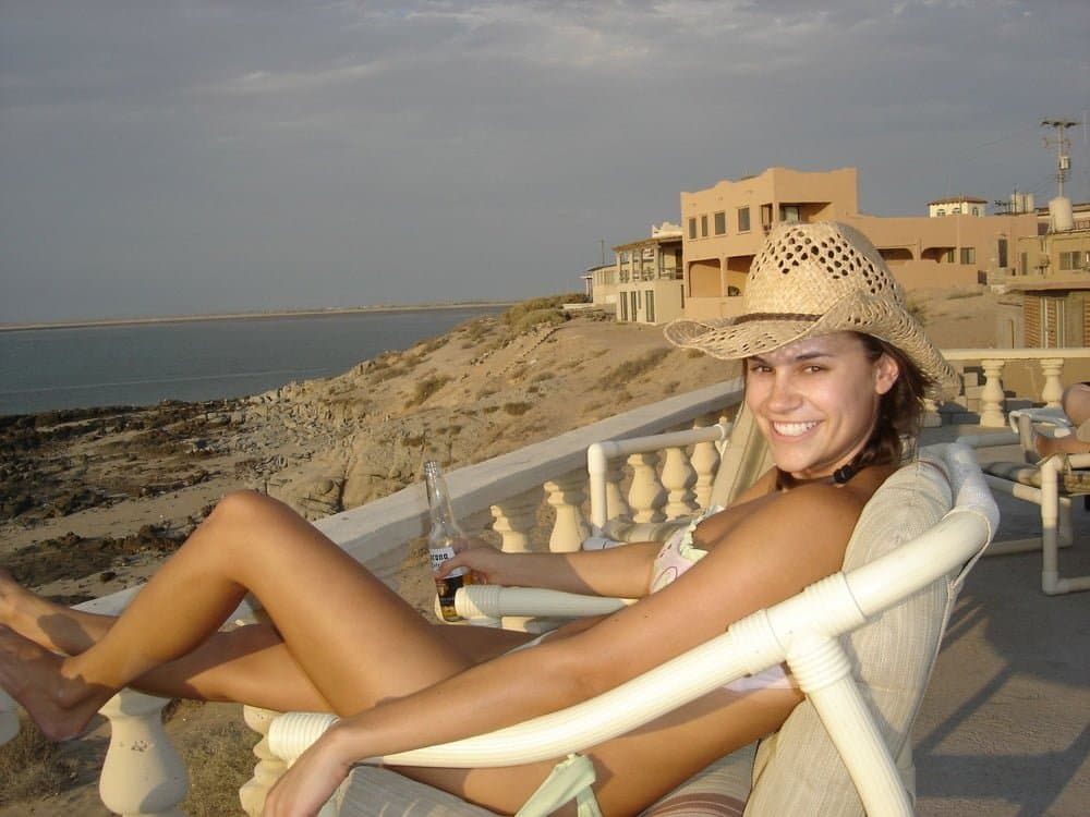 Cute Fit Mature Brunnete MILF Toys Cunt and Asshole