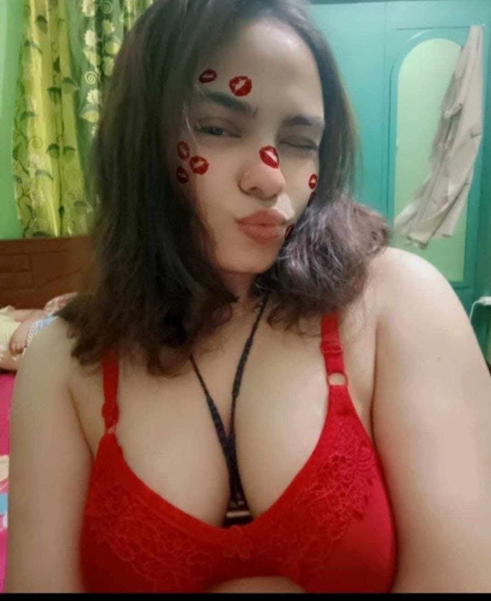 sexy Indian figure Hijab cute and sexy face giving blowjob and getting fucked leaked pics