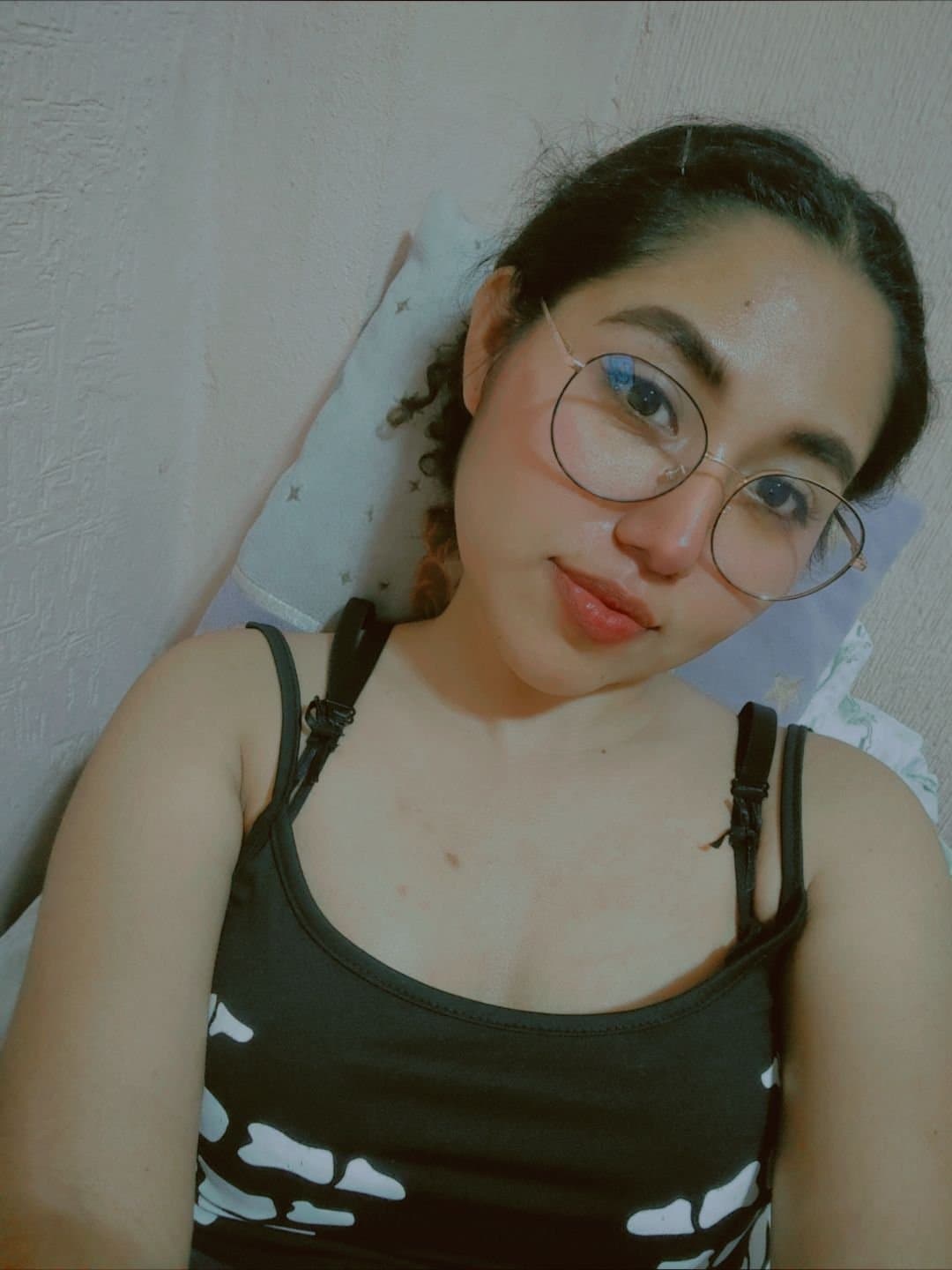 Putita morena culona filtrada y exhibida