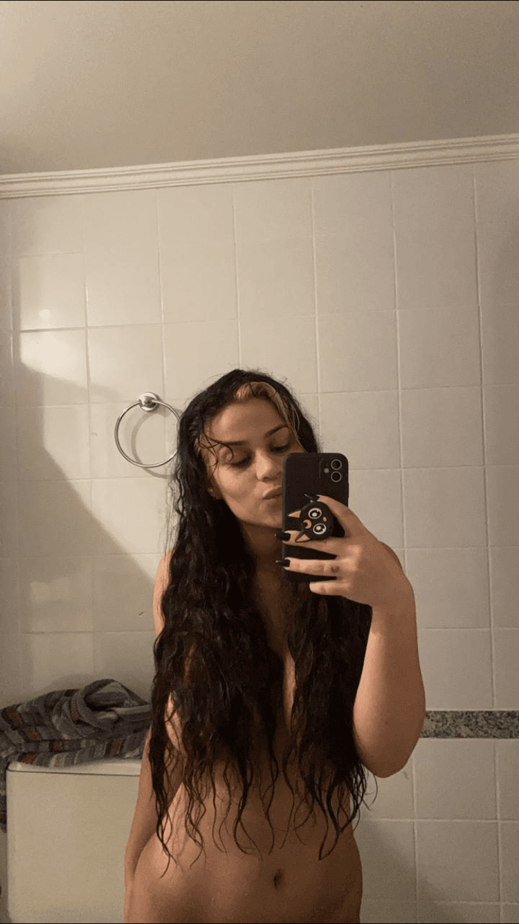 Hot brazilian Jessica. Pm me if you have more of her