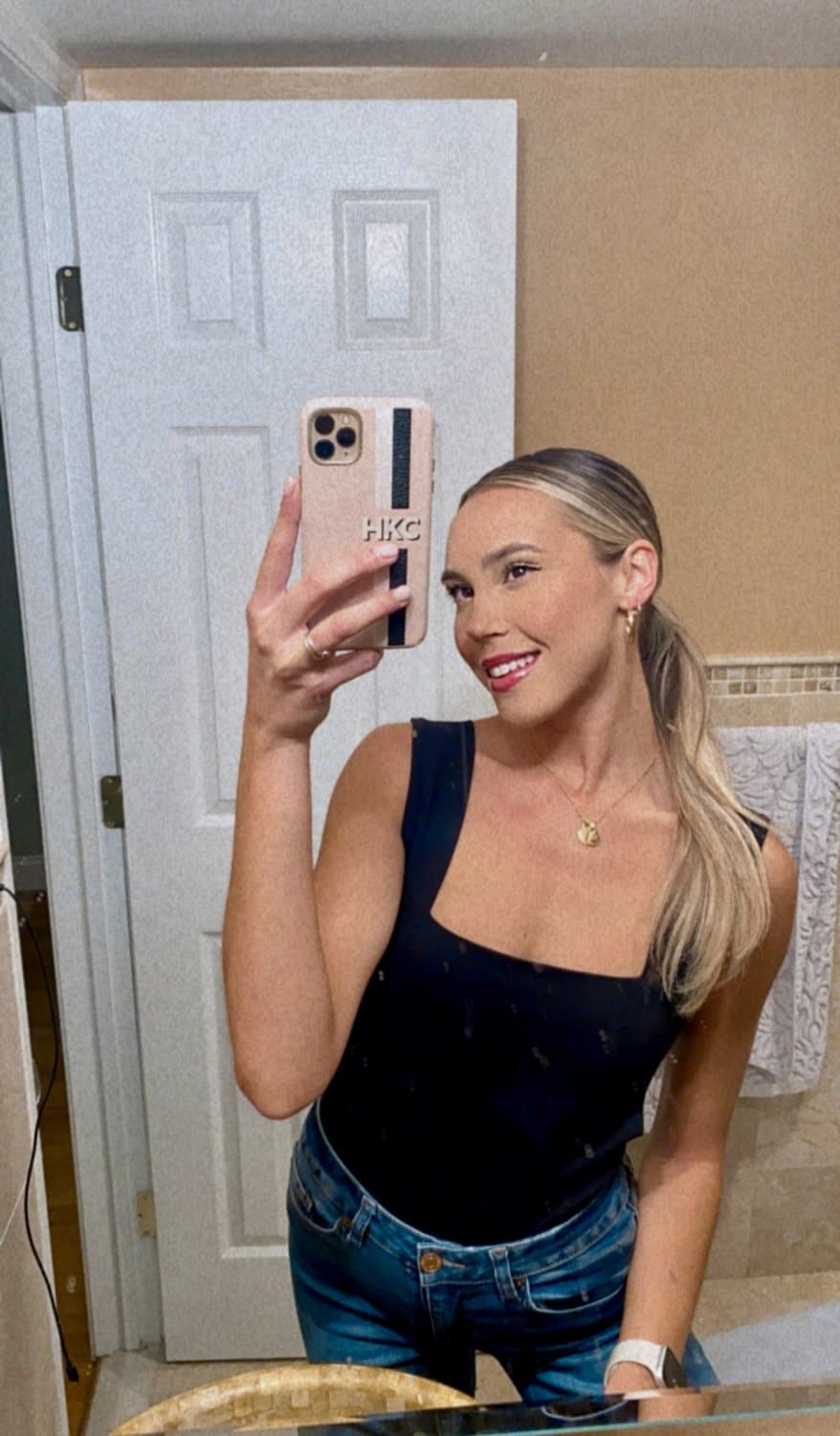 25-0419 - Haleigh is a Smoke Show?