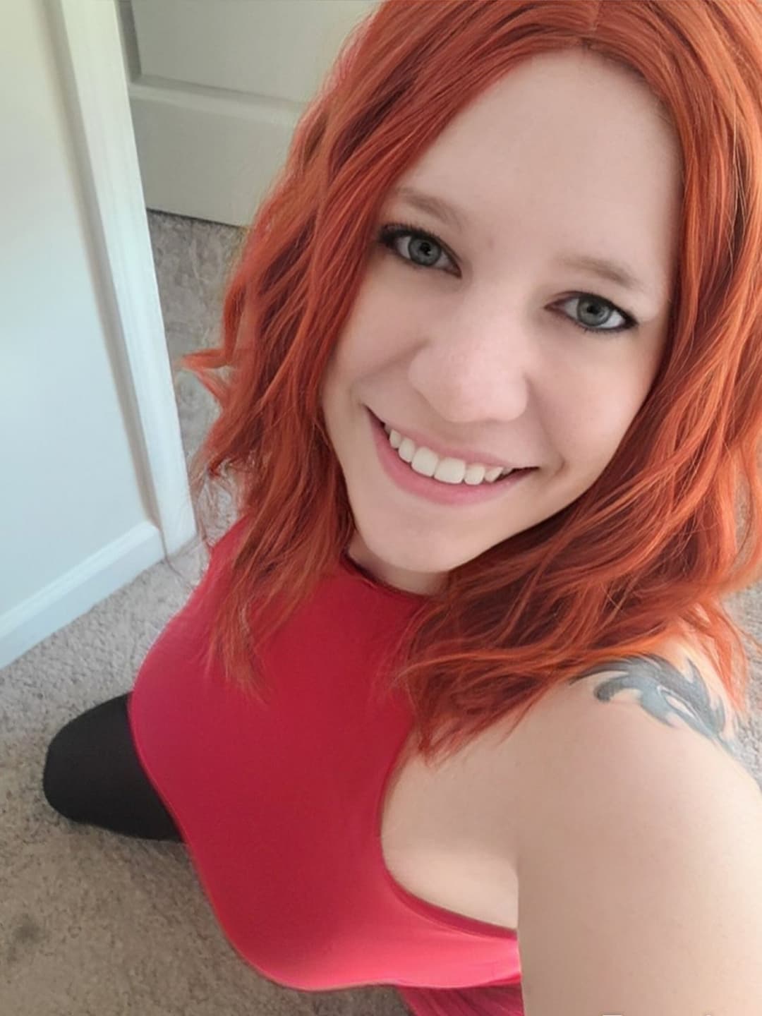 Sissy Raven. Kik: bwkinkster